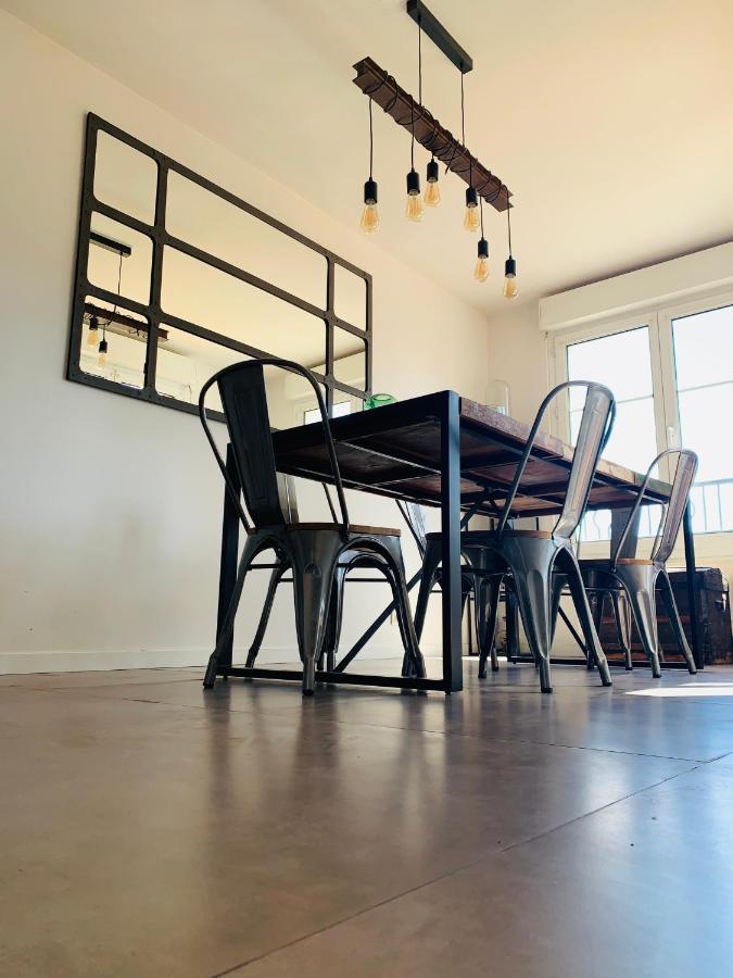 Homestay Luxe La Defense U-arena *