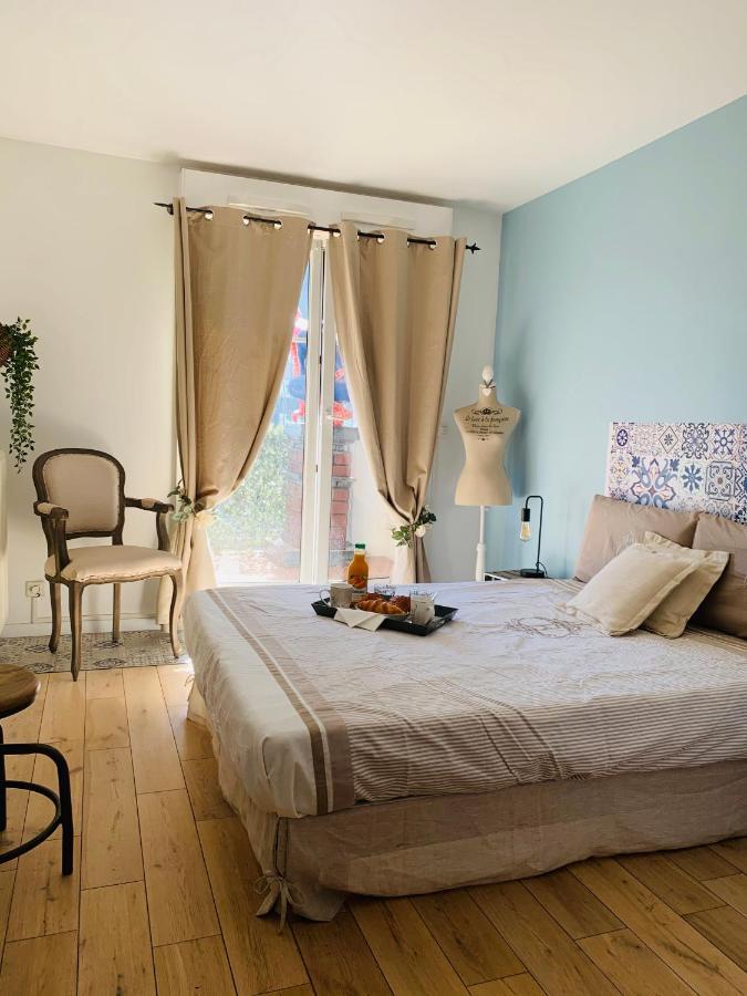 Homestay Luxe La Defense U-arena